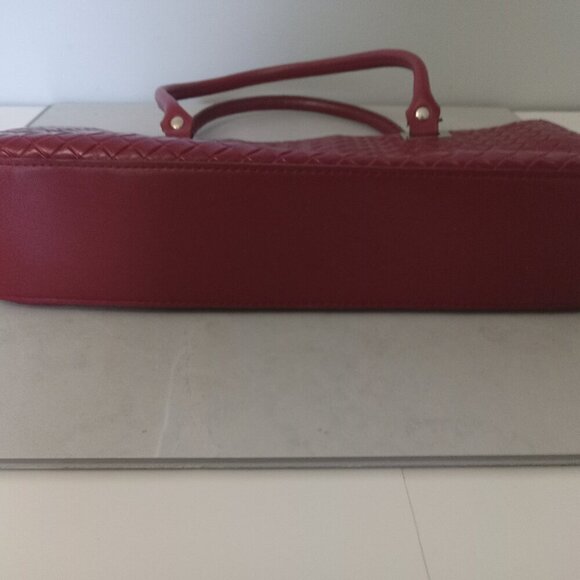 BULAGGI | Vegan Leather Woven bag - Picture 6 of 9